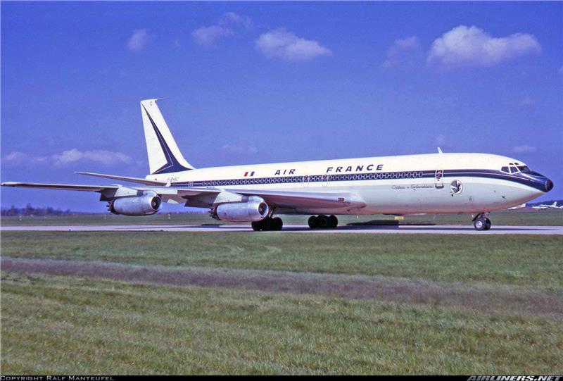May bay Boeing 707