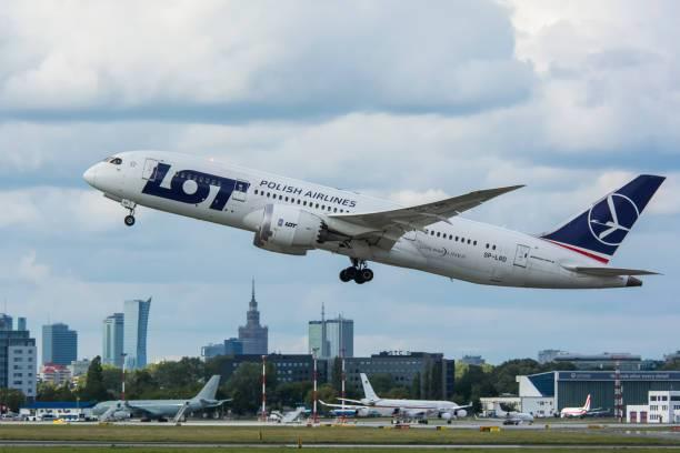 Hãng hàng không LOT Polish Airlines  Hãng hàng không LOT Polish Airlines