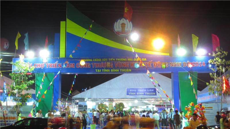 Over view of the Fair in Binh Thuan
