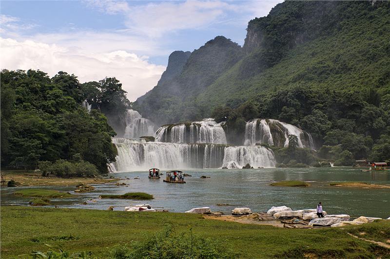 Ban Gioc Waterfalls in Cao Bang, Vietnam