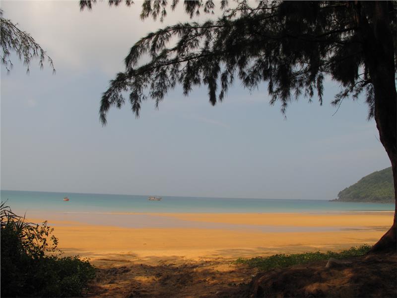  Dam Trau beach