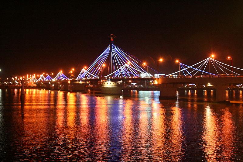Sparking lights on Han River Bridge