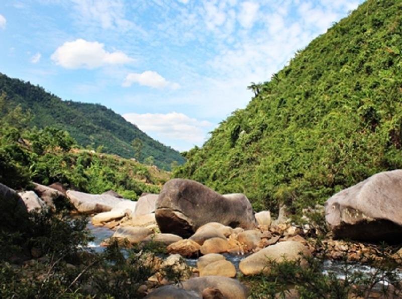 Wonderful scenery at Hoa Phu Thanh tourist area