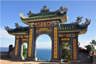 Top 5 Vietnam spiritual works at the highest altitudes