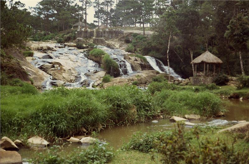Cam Ly Waterfall in the past