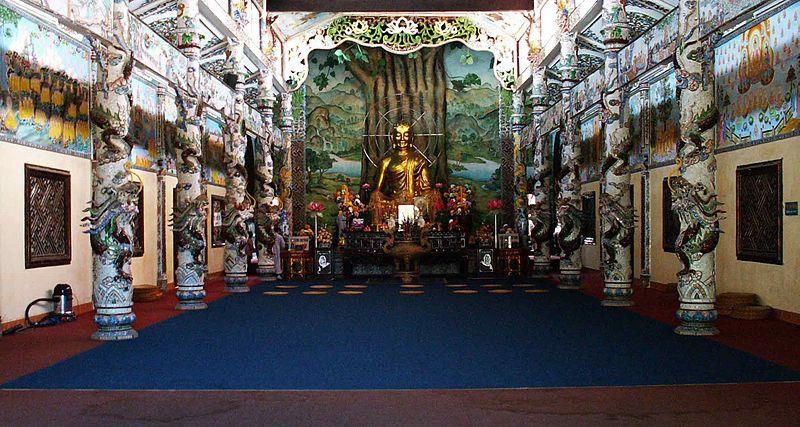 Sanctum inside Linh Phuoc Pagoda
