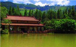Truc Lam Monastery