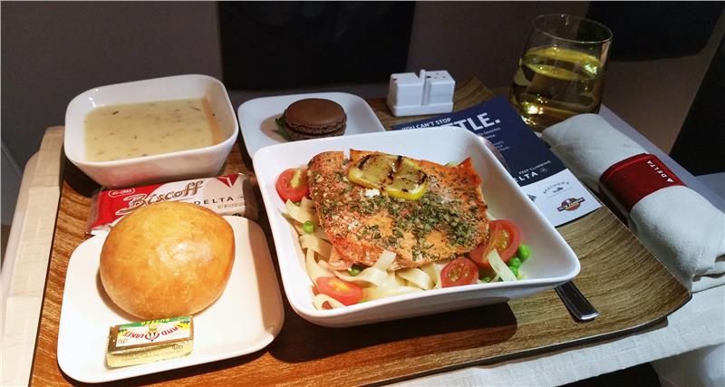 Delta Air Lines First Class Meal