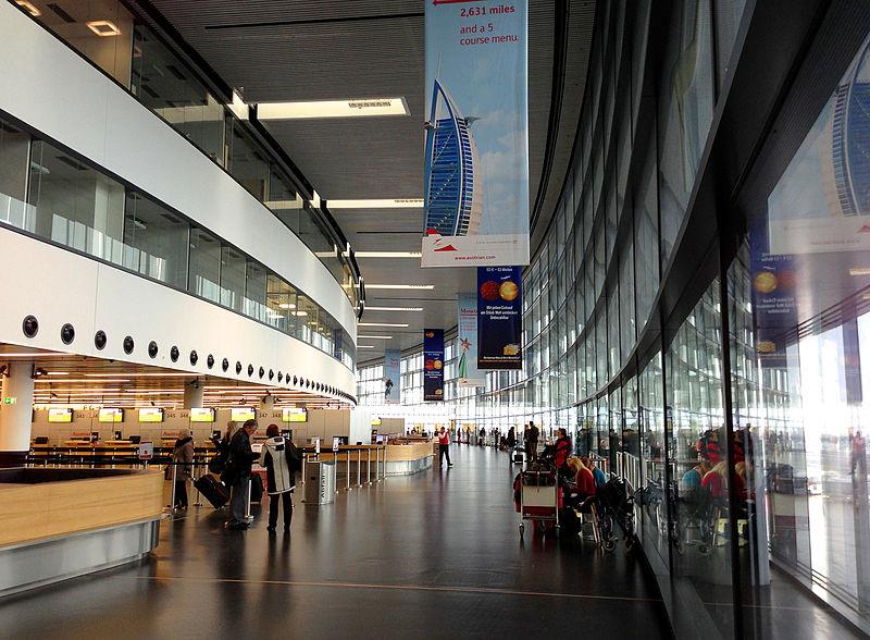Vienna International Airport - Skylink interior