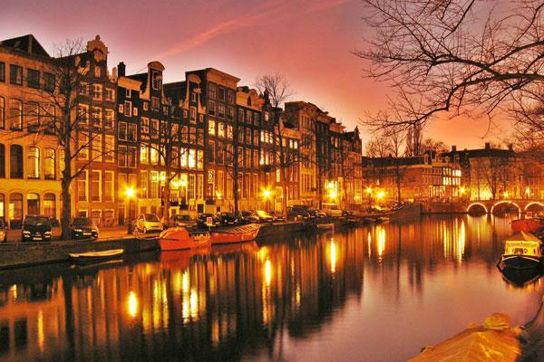 Amsterdam về đêm