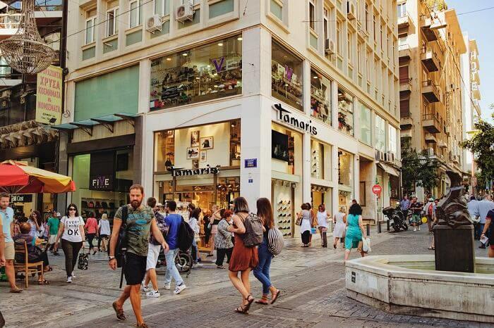  Shopping in Athens