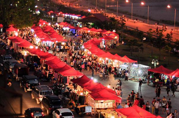 Vientiane night market 