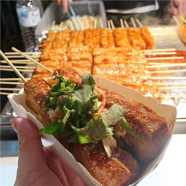 Đậu phụ thối là món ăn đặc sản ở chợ 