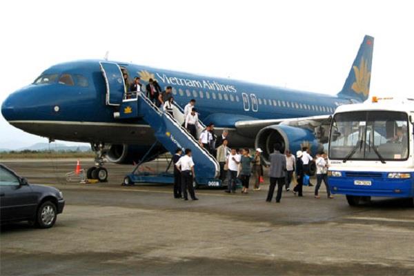 Vietnam Airlines in Pleiku Airport