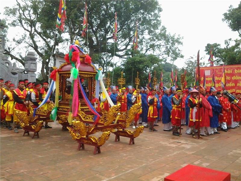 Tran Thuong Temple festival