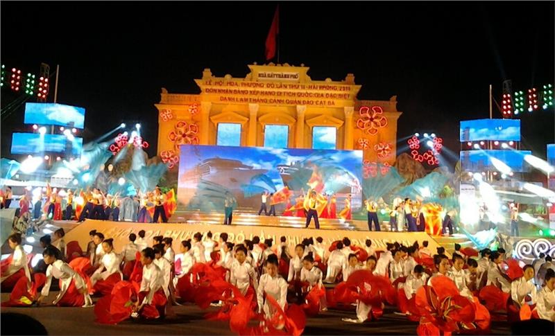Red Flamboyant Festival 2015 in Haiphong
