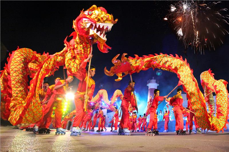 Performance in Halong Carnival 2012