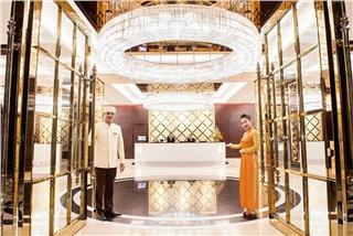 Royal Halong Hotel introduction
