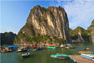 Cua Van Fishing Village in top 16 beautiful coastlines