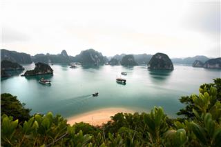 Halong geography