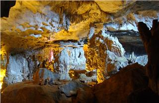 Sung Sot Cave - Surprising Cave