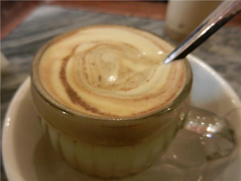 Hanoi egg coffee to taste to memorize