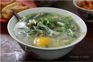 Pho Hanoi cream of Hanoi cuisine