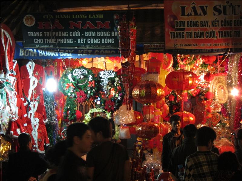 A store in Hang Ma Street seeling ornaments