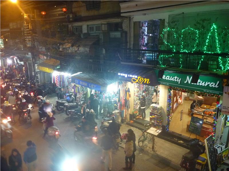 Dinh Liet Street at night