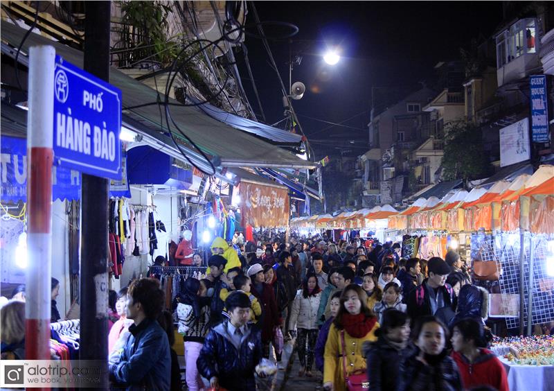 Night Market in Hang Dao