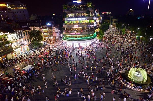 Phố đi bộ Hồ Gươm Phố đi bộ Hồ Gươm