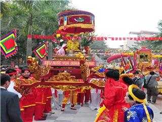 Thousands of people took part in Dong Da Festival