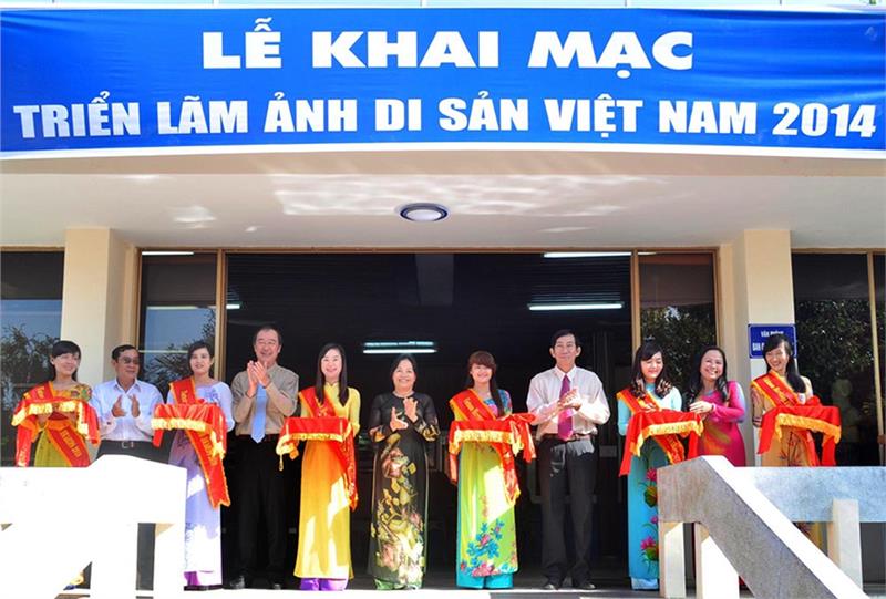 Opening: Photo Exhibition of Vietnam Heritage Journey 2014
