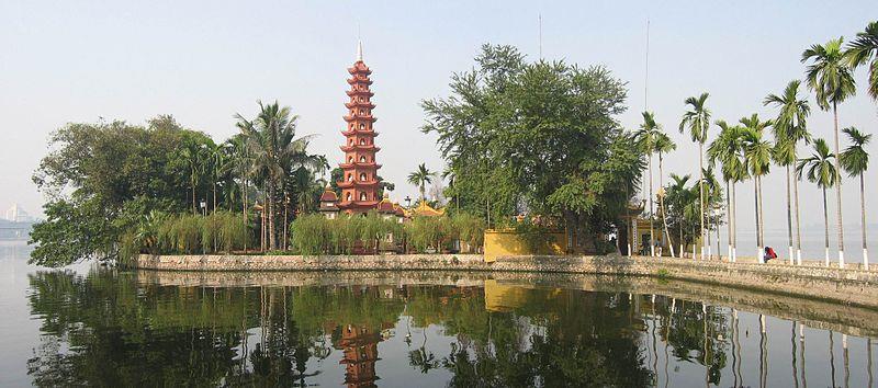 The panoramic view of Tran Quoc Pagoda