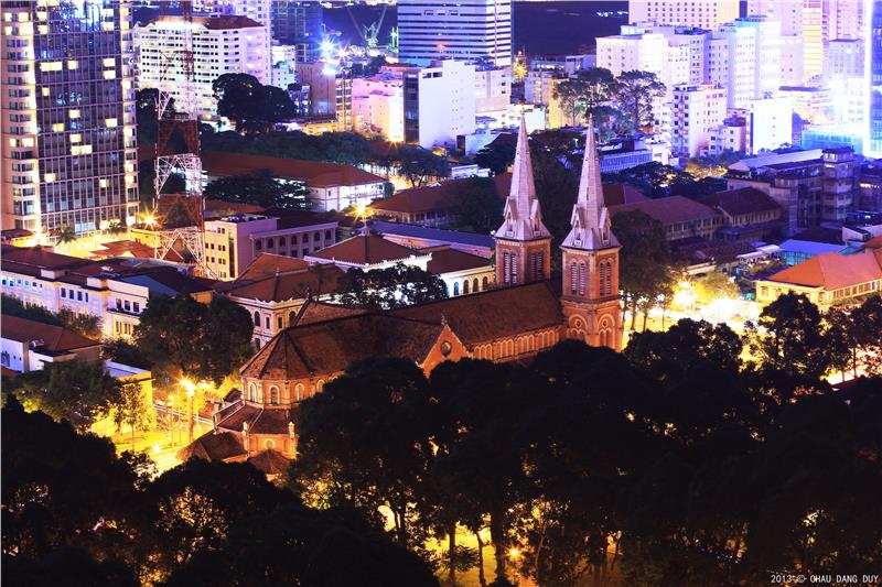 Saigon Notre Dame Basilica at night