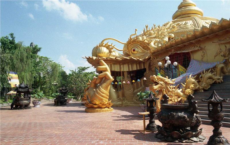 Suoi Tien Amusement Park - Ho Chi Minh City