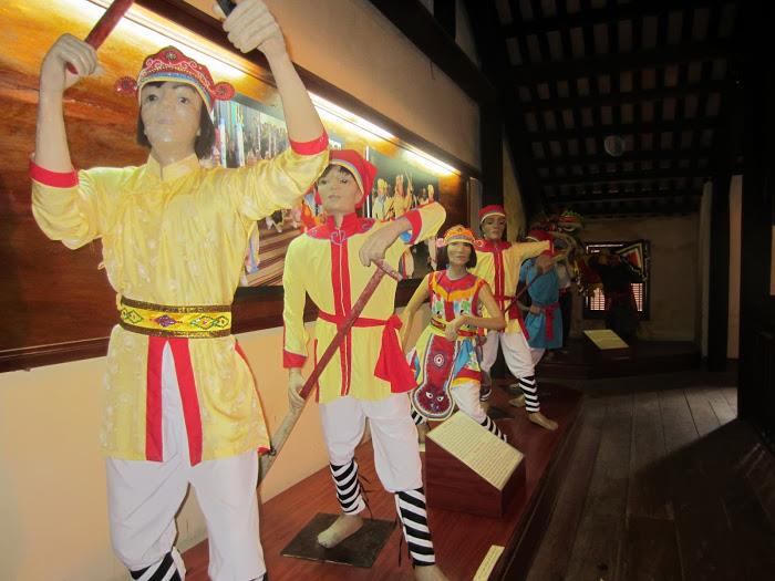 Folk oratorio art inside Hoi An Museum of Folklore 