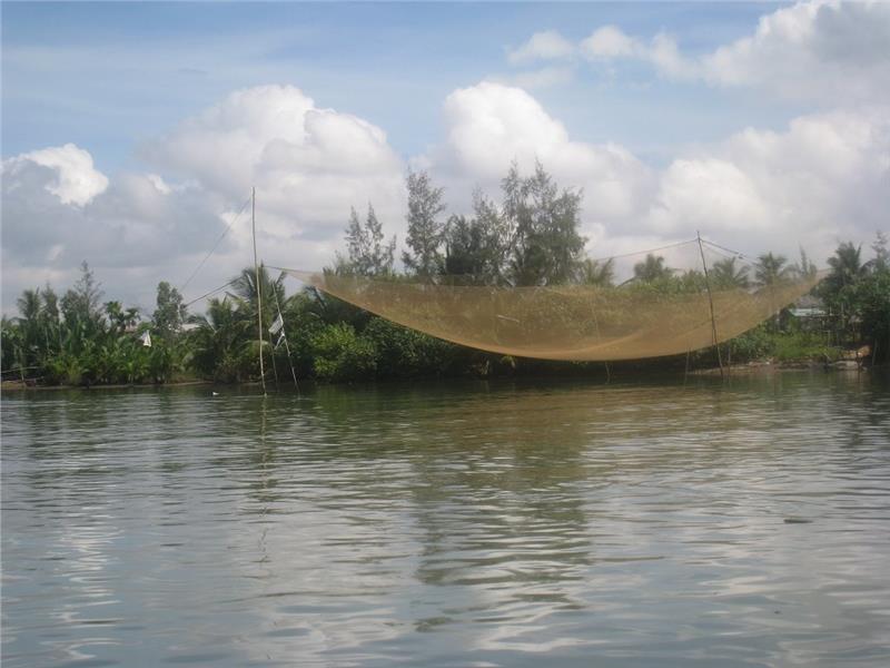 Tra Nhieu Ecological Village - net on the river