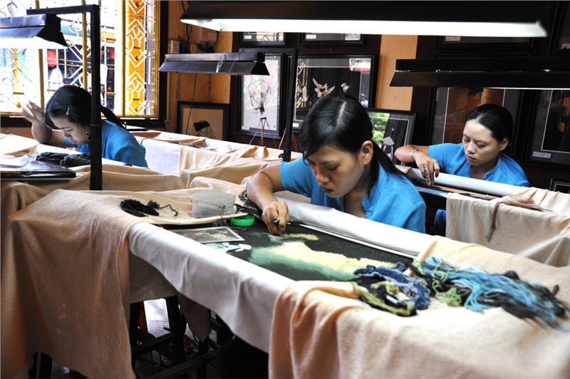 Embroidery workshop in Hoi An