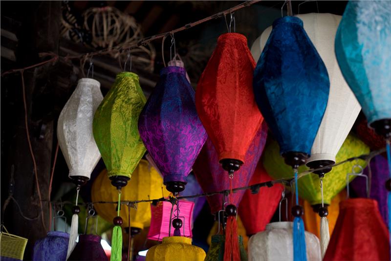 Silk Lanterns - a kind of product in Hoi An Silk Village