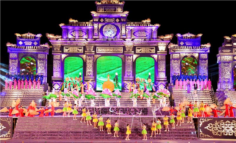 Colorful Festival Hue 2014 Opening Ceremony