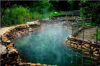 Alba Thanh Tan Hot Springs