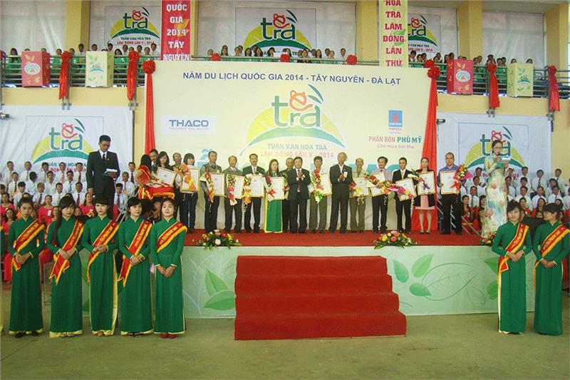The opening of Lam Dong Tea Cultural Week