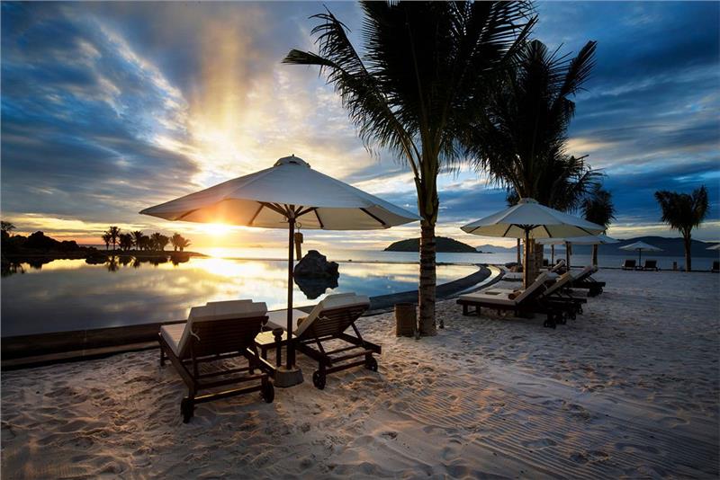 Amiana Resort Nha Trang - Beachfront pool