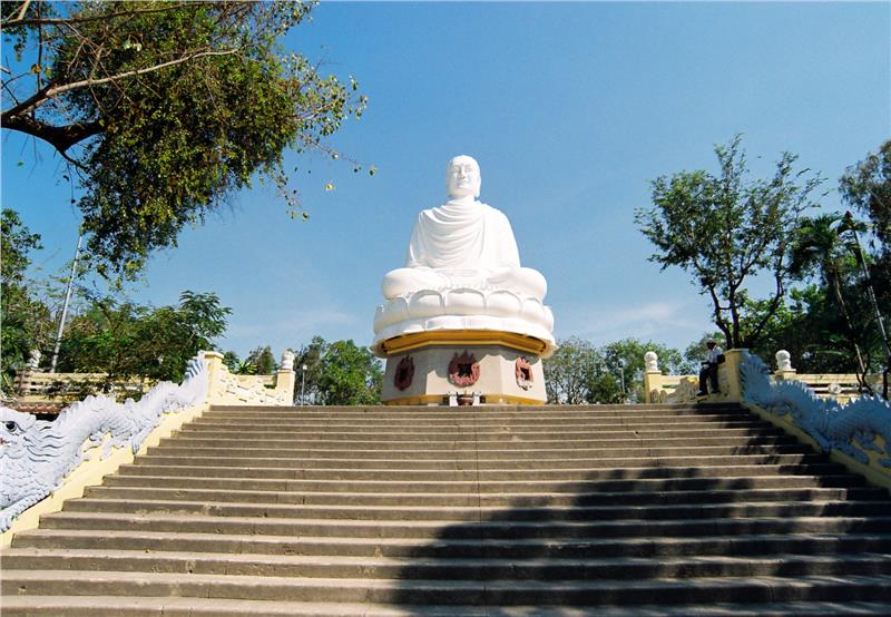 Buddha statue at the Long Son Pagoda