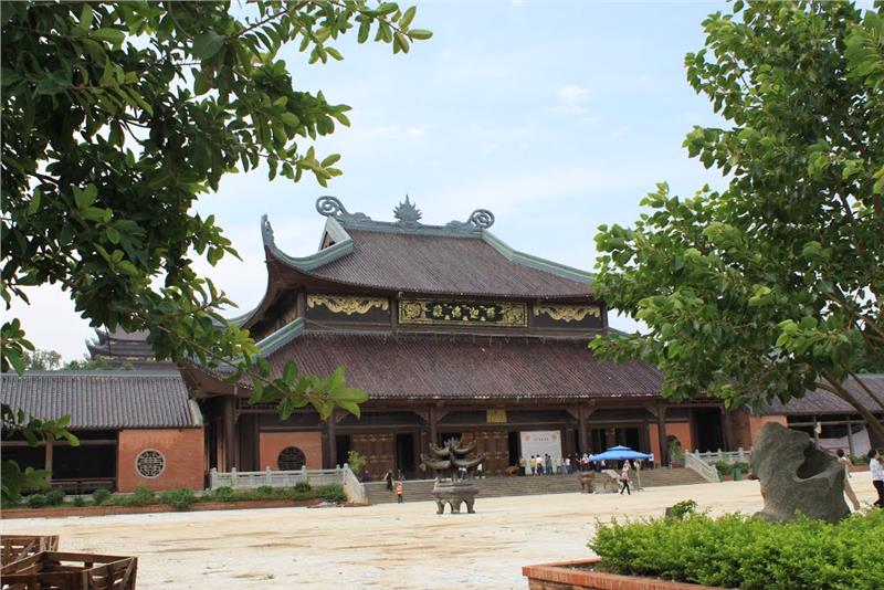 Phap Chu Temple - Bai Dinh Pagoda
