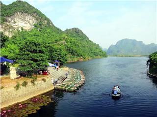 Trang An complex becomes the world heritage