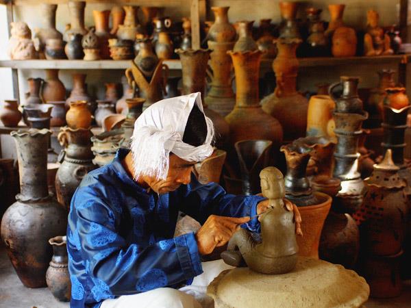 Traditional craft exhibition in Ninh Thuan