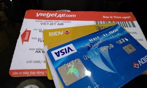 Thanh toán vé máy bay qua thẻ ATM