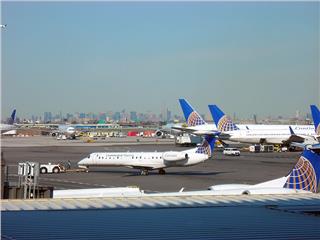 United Airlines moves Premium Service to Newark